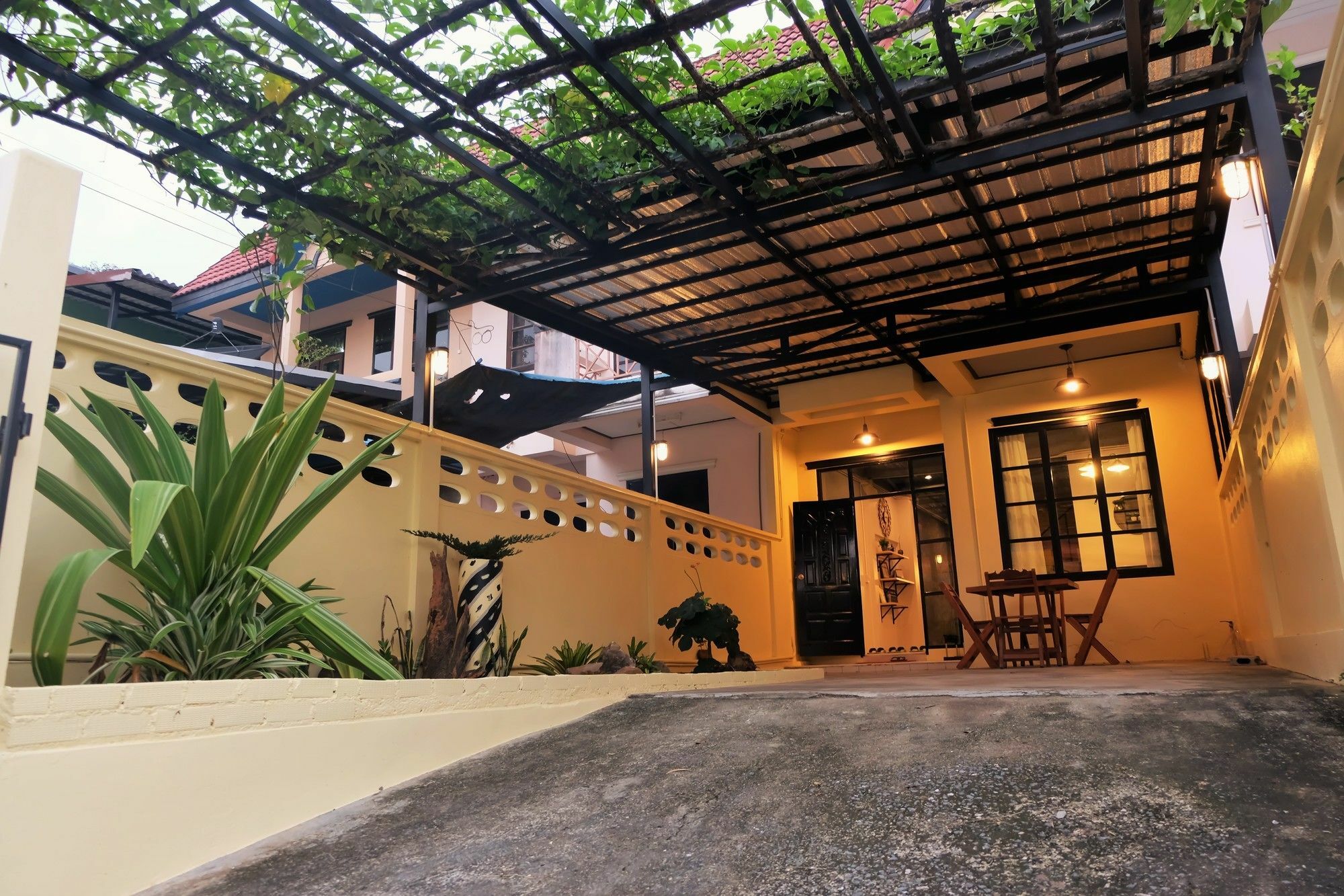 Nanrada Hometel Krabi town Exterior foto